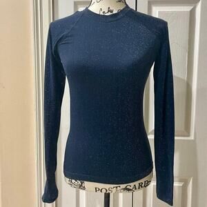 ATHLETA BLUE AND GOLD METALLIC GLITTER MOMENTUN SHINE LONG SLEEVE TOP SIZ XXS